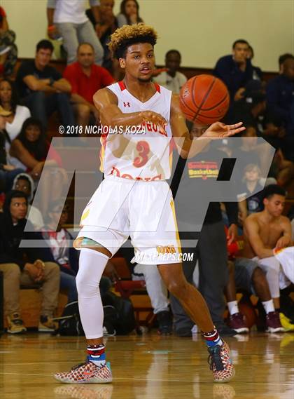 Thumbnail 1 in Redondo Union vs. Dominguez (Katani Classic) photogallery.