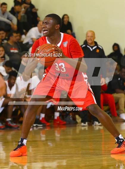 Thumbnail 3 in Redondo Union vs. Dominguez (Katani Classic) photogallery.