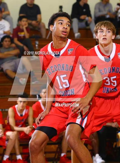 Thumbnail 3 in Redondo Union vs. Dominguez (Katani Classic) photogallery.
