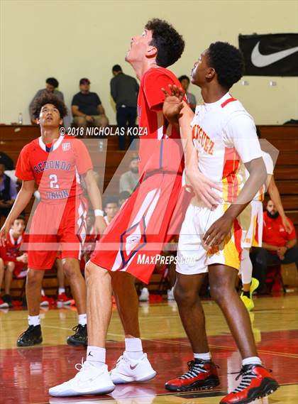 Thumbnail 1 in Redondo Union vs. Dominguez (Katani Classic) photogallery.
