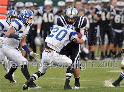 Thumbnail 2 in Trabuco Hills vs. La Habra (CIF SS Southwest Division Final) photogallery.