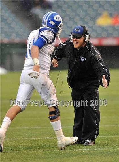 Thumbnail 3 in Trabuco Hills vs. La Habra (CIF SS Southwest Division Final) photogallery.