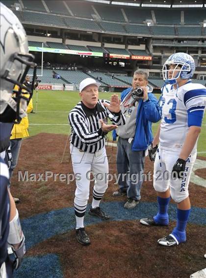 Thumbnail 1 in Trabuco Hills vs. La Habra (CIF SS Southwest Division Final) photogallery.