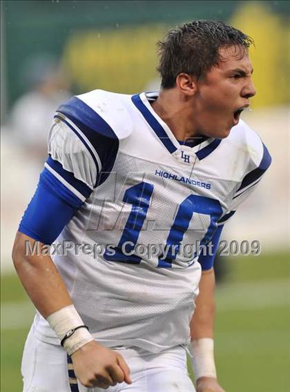 Thumbnail 3 in Trabuco Hills vs. La Habra (CIF SS Southwest Division Final) photogallery.