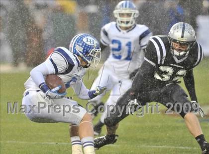 Thumbnail 1 in Trabuco Hills vs. La Habra (CIF SS Southwest Division Final) photogallery.