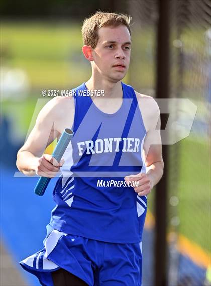 Thumbnail 1 in Williamsville North @ Frontier photogallery.
