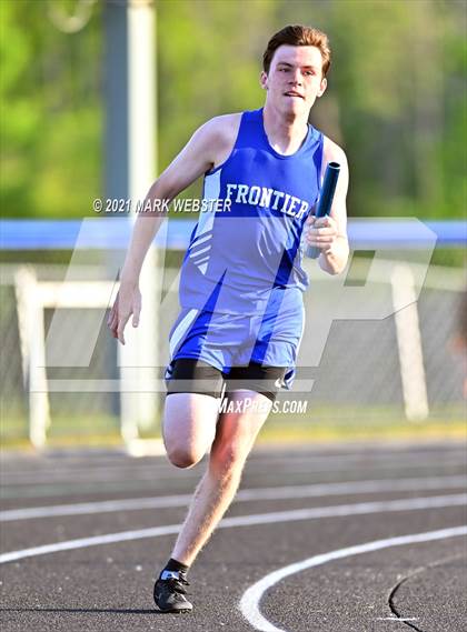 Thumbnail 1 in Williamsville North @ Frontier photogallery.