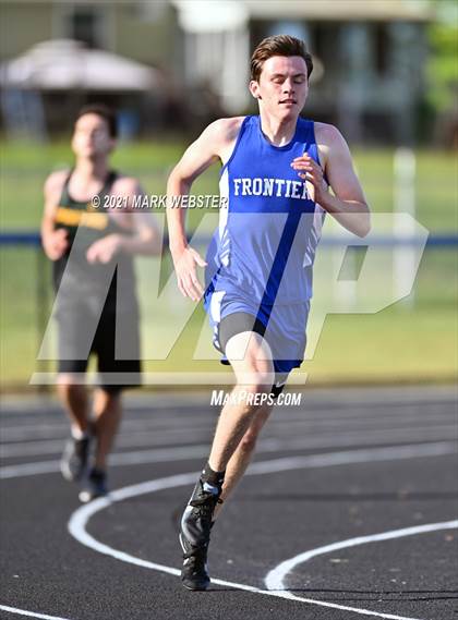 Thumbnail 1 in Williamsville North @ Frontier photogallery.
