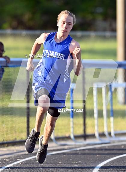 Thumbnail 1 in Williamsville North @ Frontier photogallery.