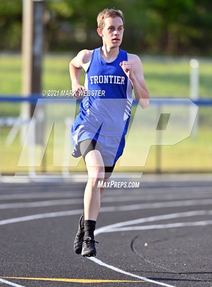 Thumbnail 2 in Williamsville North @ Frontier photogallery.