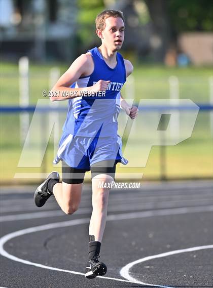 Thumbnail 2 in Williamsville North @ Frontier photogallery.