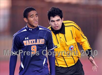 Thumbnail 3 in Little Elm vs Wakeland (Little Elm Invitational) photogallery.