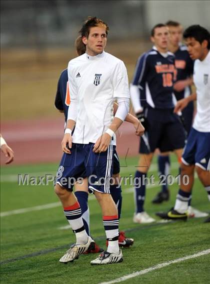 Thumbnail 2 in Little Elm vs Wakeland (Little Elm Invitational) photogallery.