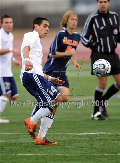 Thumbnail 2 in Little Elm vs Wakeland (Little Elm Invitational) photogallery.
