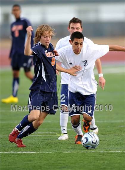 Thumbnail 1 in Little Elm vs Wakeland (Little Elm Invitational) photogallery.