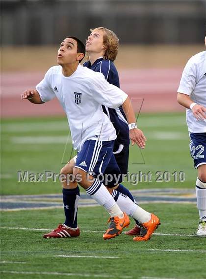 Thumbnail 3 in Little Elm vs Wakeland (Little Elm Invitational) photogallery.