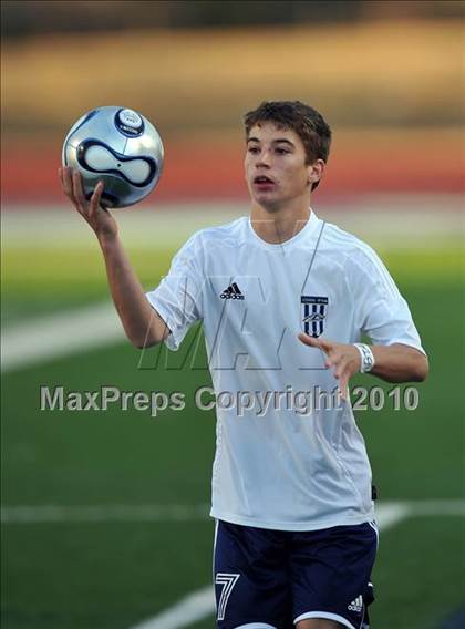 Thumbnail 1 in Little Elm vs Wakeland (Little Elm Invitational) photogallery.