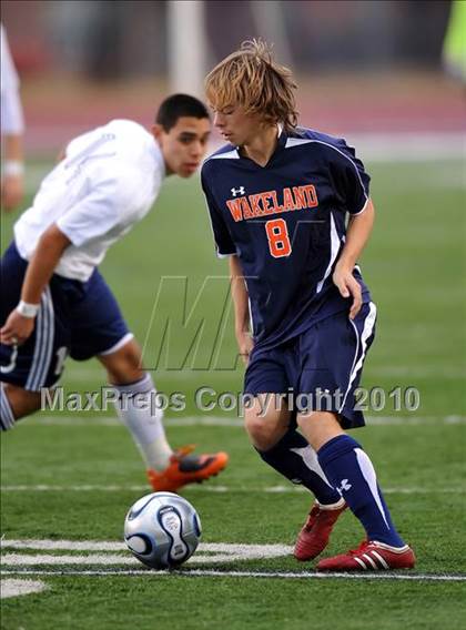 Thumbnail 3 in Little Elm vs Wakeland (Little Elm Invitational) photogallery.
