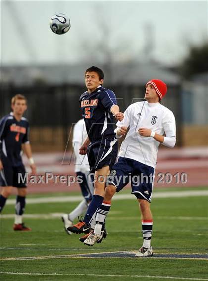 Thumbnail 2 in Little Elm vs Wakeland (Little Elm Invitational) photogallery.