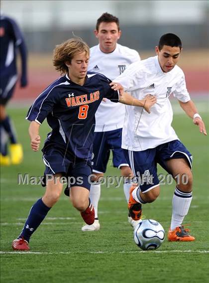 Thumbnail 2 in Little Elm vs Wakeland (Little Elm Invitational) photogallery.