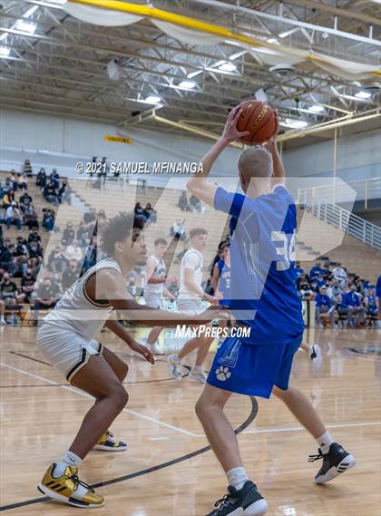 Thumbnail 3 in Kearney @ Lincoln Southeast photogallery.