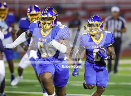 Thumbnail 3 in West Orange-Stark @ La Vega photogallery.