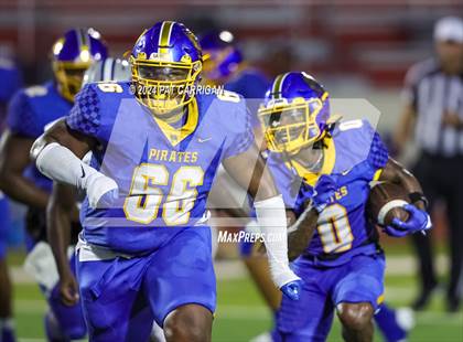 Thumbnail 1 in West Orange-Stark @ La Vega photogallery.