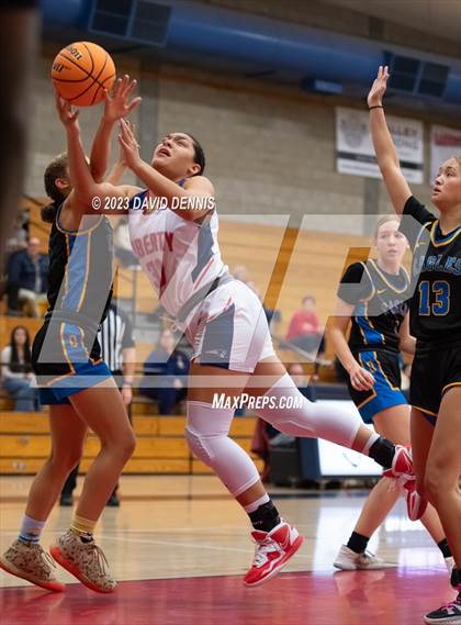 Thumbnail 2 in Liberty vs Bakersfield Christian photogallery.