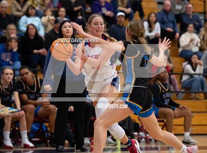 Thumbnail 2 in Liberty vs Bakersfield Christian photogallery.