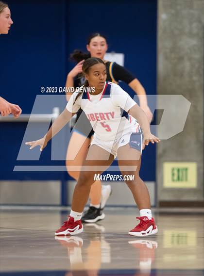 Thumbnail 3 in Liberty vs Bakersfield Christian photogallery.