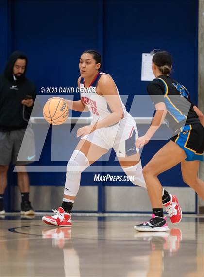 Thumbnail 1 in Liberty vs Bakersfield Christian photogallery.
