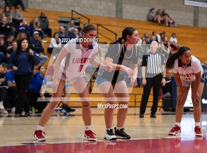 Thumbnail 2 in Liberty vs Bakersfield Christian photogallery.
