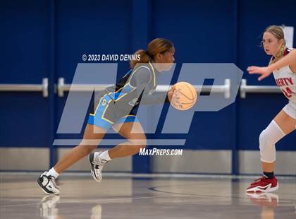 Thumbnail 3 in Liberty vs Bakersfield Christian photogallery.