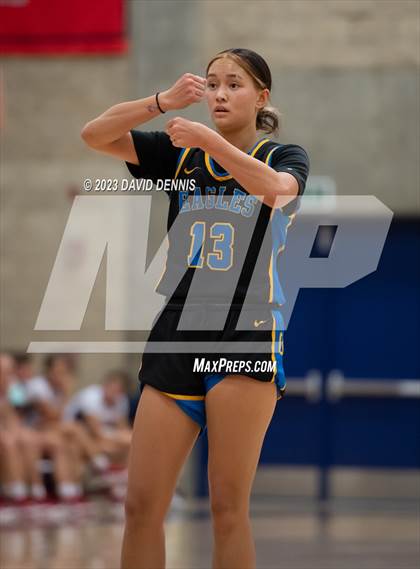 Thumbnail 2 in Liberty vs Bakersfield Christian photogallery.