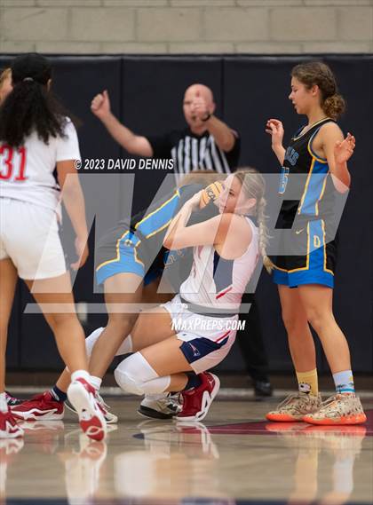 Thumbnail 3 in Liberty vs Bakersfield Christian photogallery.