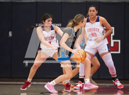 Thumbnail 2 in Liberty vs Bakersfield Christian photogallery.
