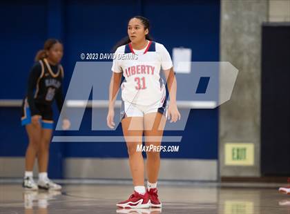Thumbnail 3 in Liberty vs Bakersfield Christian photogallery.