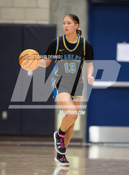 Thumbnail 2 in Liberty vs Bakersfield Christian photogallery.