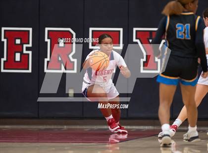 Thumbnail 2 in Liberty vs Bakersfield Christian photogallery.