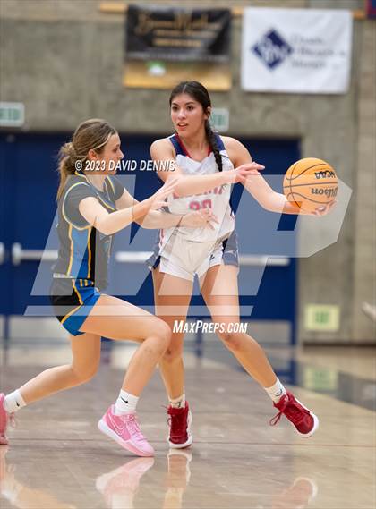 Thumbnail 2 in Liberty vs Bakersfield Christian photogallery.