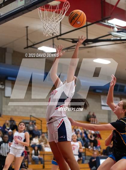 Thumbnail 1 in Liberty vs Bakersfield Christian photogallery.
