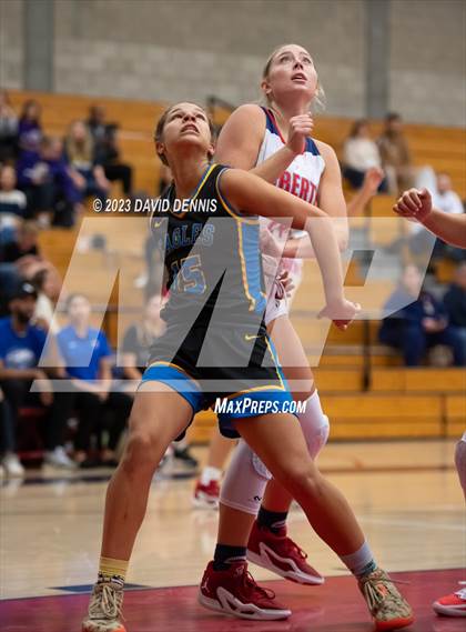 Thumbnail 1 in Liberty vs Bakersfield Christian photogallery.
