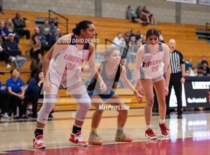 Thumbnail 2 in Liberty vs Bakersfield Christian photogallery.