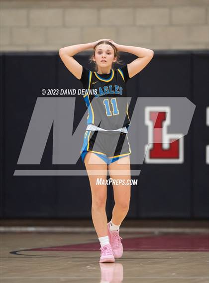 Thumbnail 1 in Liberty vs Bakersfield Christian photogallery.