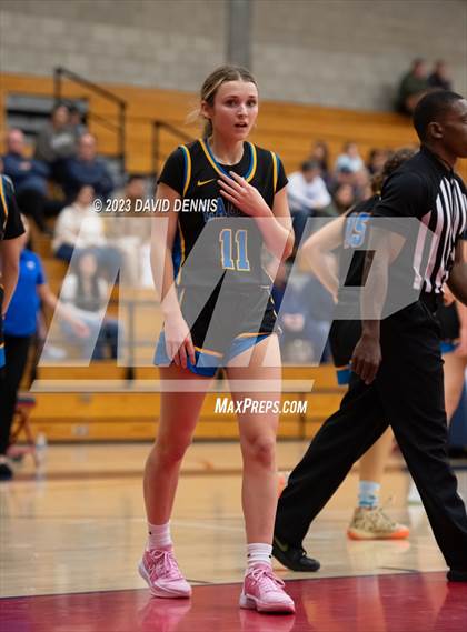 Thumbnail 2 in Liberty vs Bakersfield Christian photogallery.