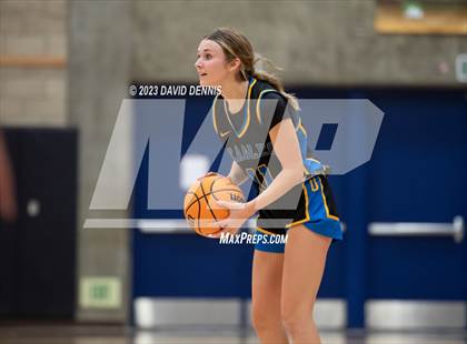Thumbnail 3 in Liberty vs Bakersfield Christian photogallery.