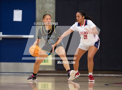 Thumbnail 2 in Liberty vs Bakersfield Christian photogallery.