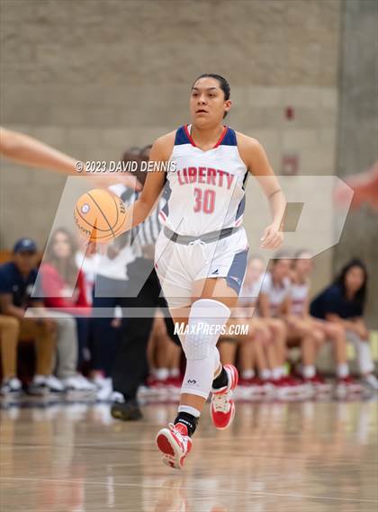 Thumbnail 2 in Liberty vs Bakersfield Christian photogallery.