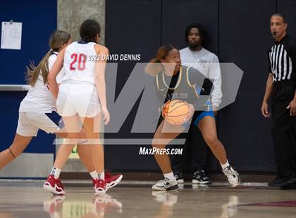 Thumbnail 2 in Liberty vs Bakersfield Christian photogallery.