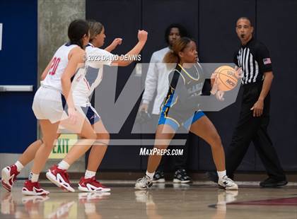 Thumbnail 3 in Liberty vs Bakersfield Christian photogallery.